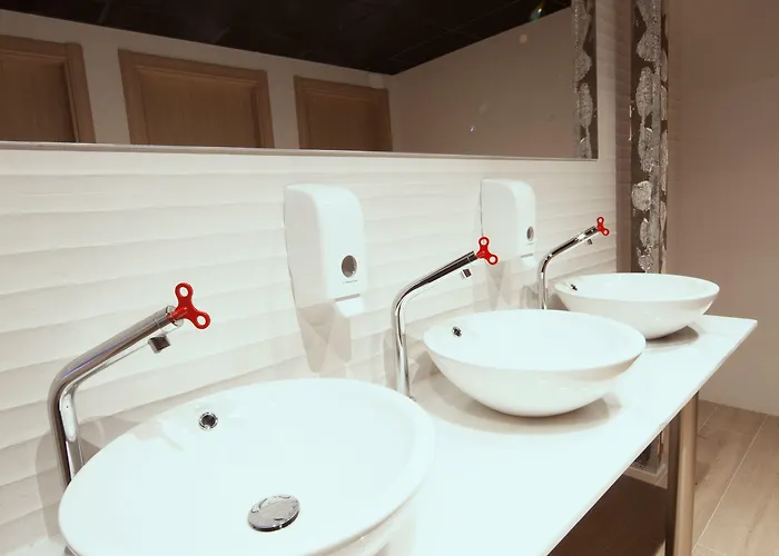 Cuco Hotel 3*