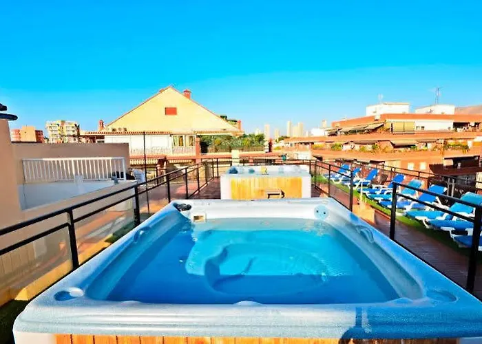 Cuco Hotel 3*